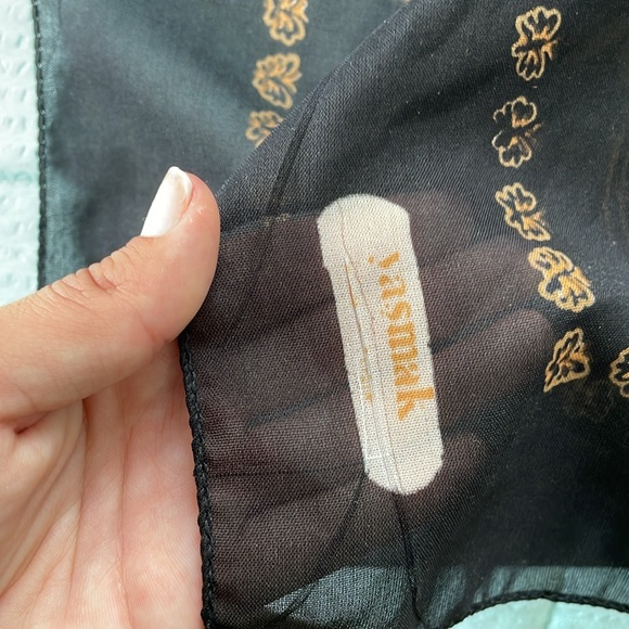 Scarf - Picture 3 of 3